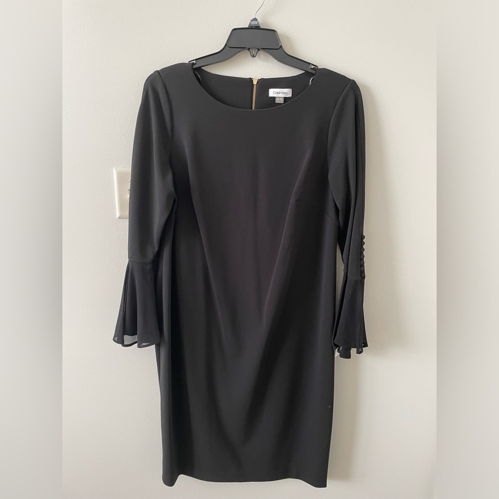 Calvin Klein black cocktail dress with bell sleeves sz 16- NWT